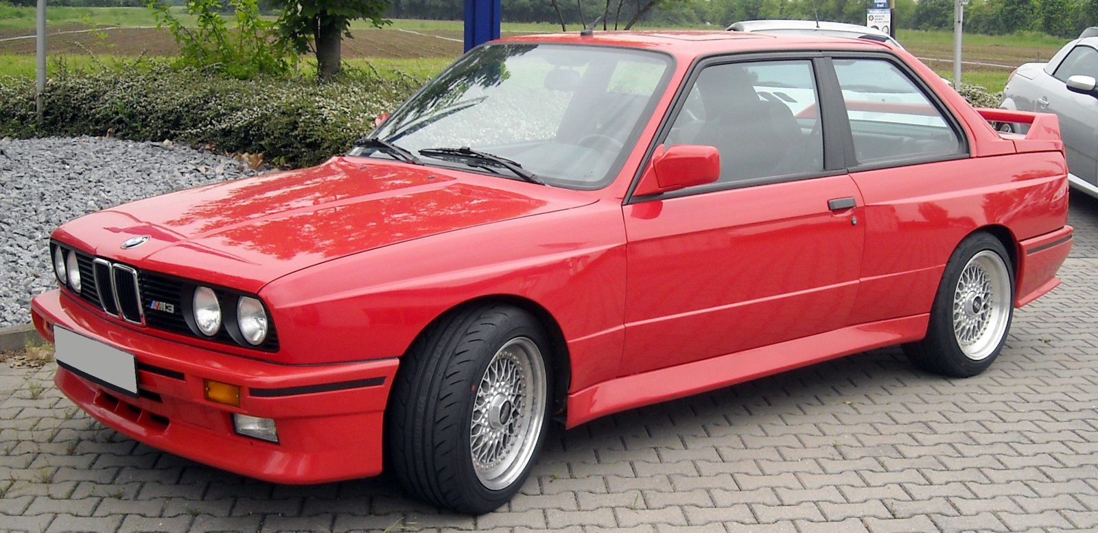 Шість поколінь BMW M3: від E30 до G80